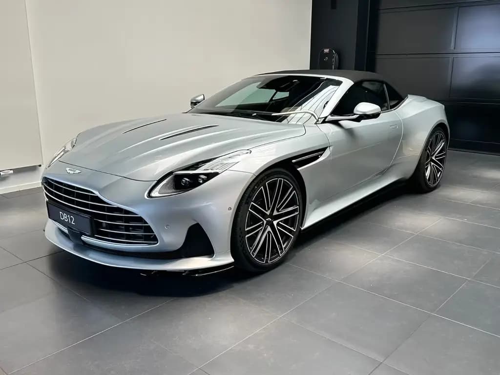 Main__Slider__Photo:Aston Martin DB12 Volante -Titanium Silver -Havana Interieur null-0