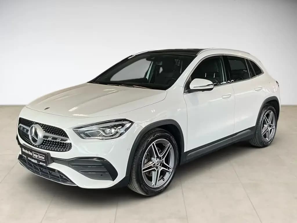 Main__Slider__Photo:Mercedes-Benz GLA 200 AMG Panorama-Schiebedach 360 AUT Kam. LM 01/2022-0