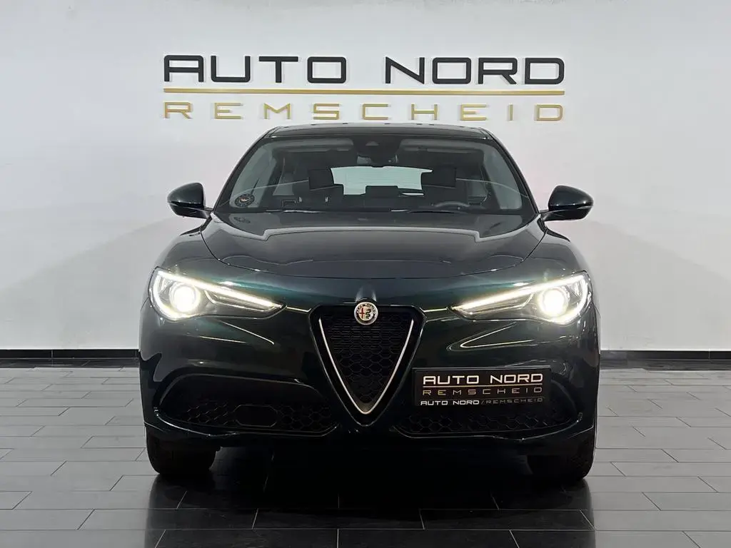 Main__Slider__Photo:Alfa Romeo Stelvio 2.2 JTDM*ACC*Carplay*DAB*KeyGo* 09/2020-1