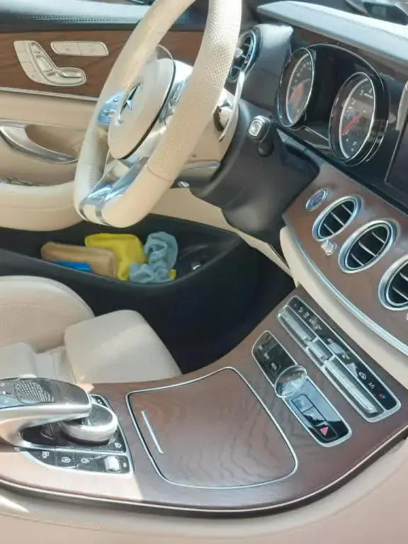 Main__Slider__Photo:Mercedes-Benz E 43 AMG Mercedes-AMG E 43 4MATIC T Autom. M... 10/2018-1