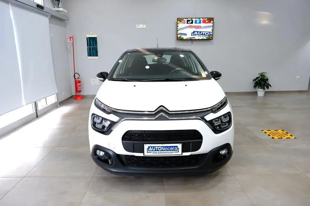 Main__Slider__Photo:Citroën C3 Citroen C3 1.2 T EAT 6 110cv SHINE Automatica 11/2021-0