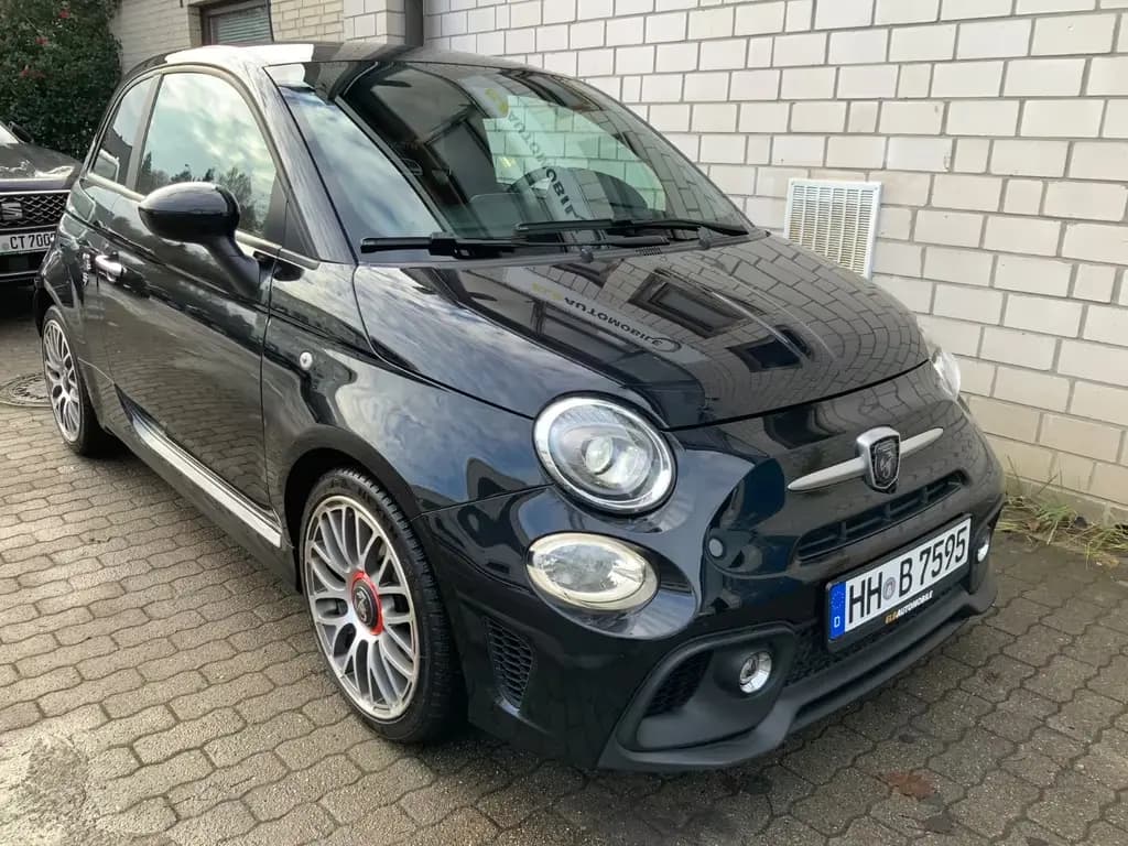 Main__Slider__Photo:Abarth 595 Automatik LederCognac/NaviU-Connect 09/2017-0