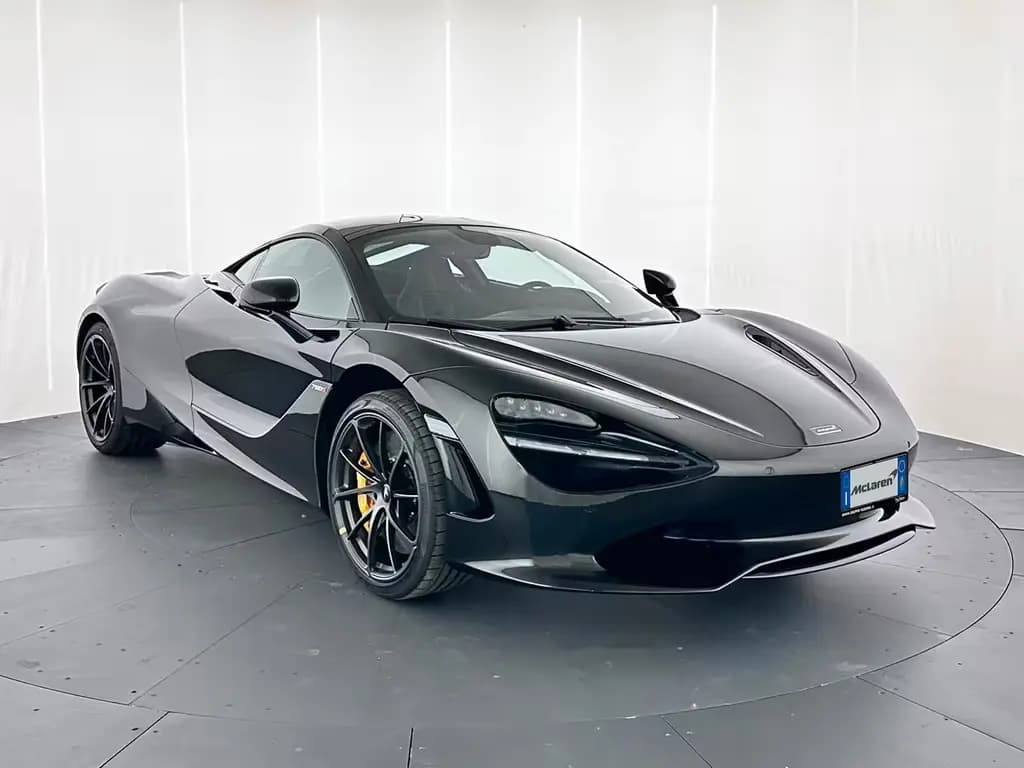 Main__Slider__Photo:McLaren 750S 4.0 Coupé MY27 - McLaren Milano 05/2026-0