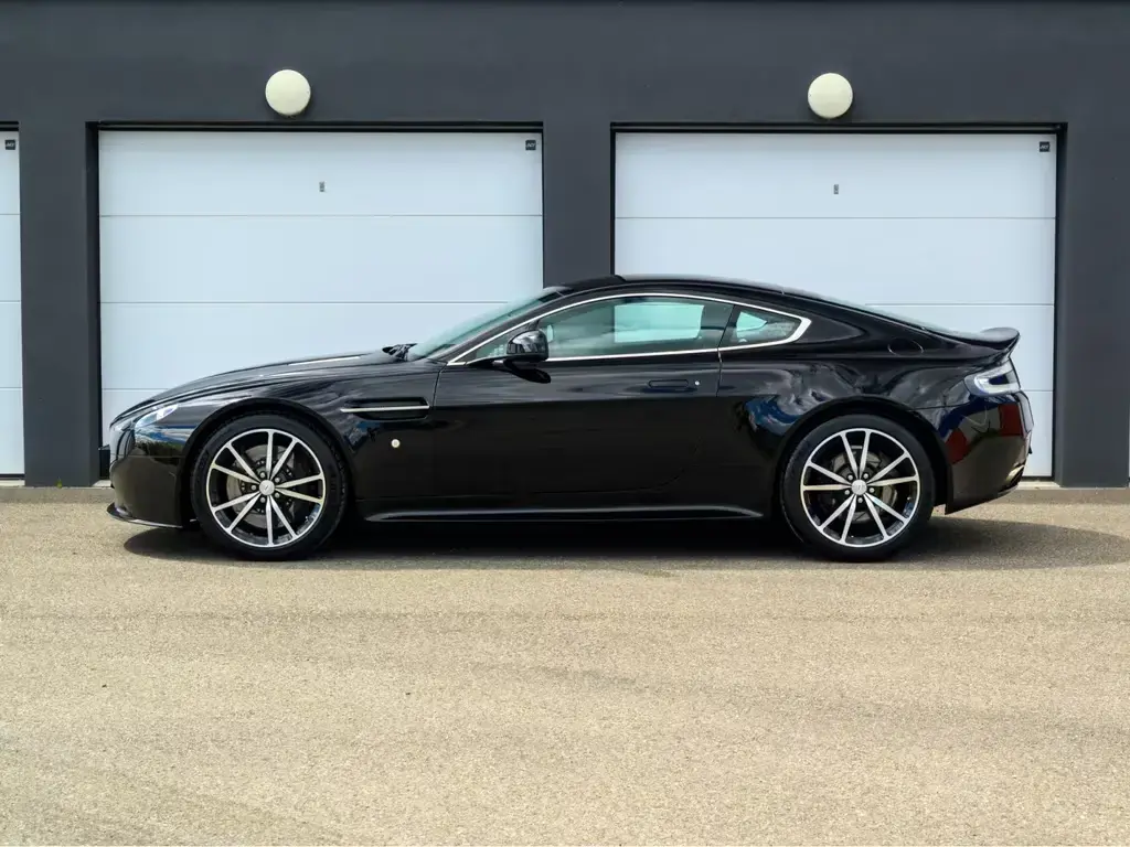 Main__Slider__Photo:Aston Martin V8 Vantage 4.7 S | SP10 | EMBRAYAGE NEUF | CARBO 06/2015-1