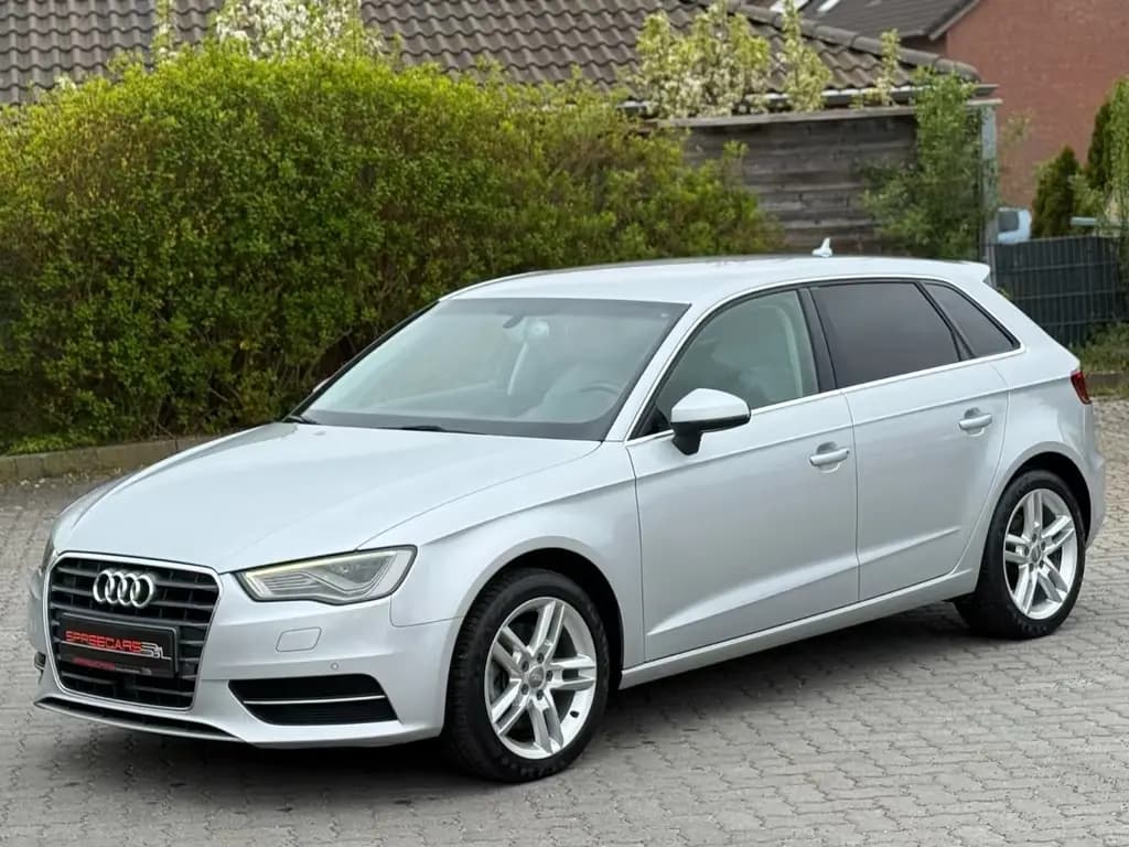 Main__Slider__Photo:Audi A3 Sportback ambiente*1.BESITZ*ACC*LED*STHZ*PDC 04/2014-0