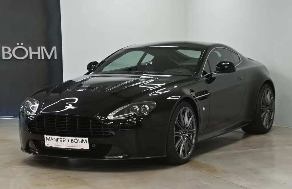 Main__Slider__Photo:Aston Martin V12 Vantage Coupe 08/2012-0