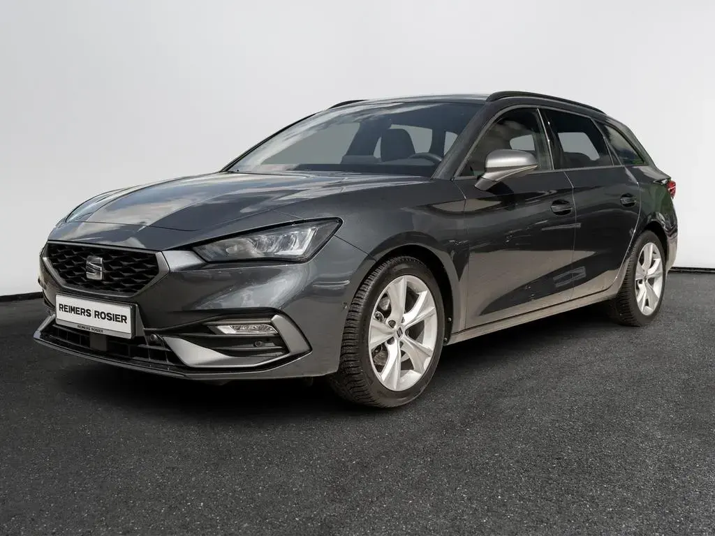 Main__Slider__Photo:Seat Leon SP FR 1.5 eTSI DSG Kam. Sportp. Virtual ACC 08/2025-1