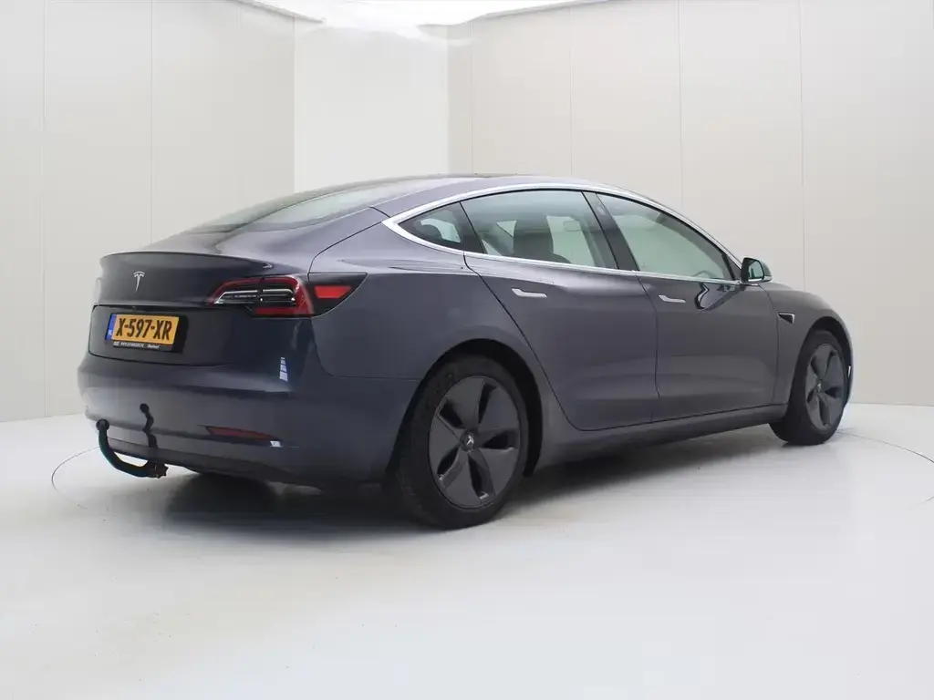 Main__Slider__Photo:Tesla Model 3 Standard RWD Plus [ TREKHAAK+AUTOPILOT+6 06/2020-1