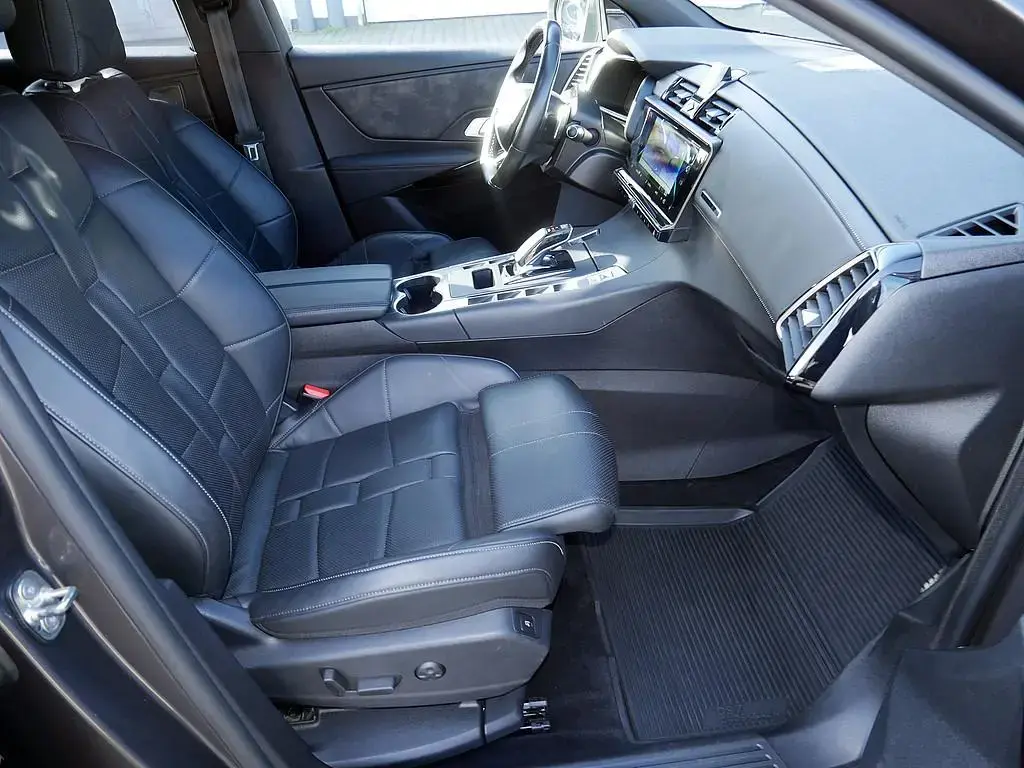 Main__Slider__Photo:DS Automobiles DS7 (Crossback) DS 7 Crossback E-Tense Louvre 4x4 AKTIVSITZE LED 03/2022-1