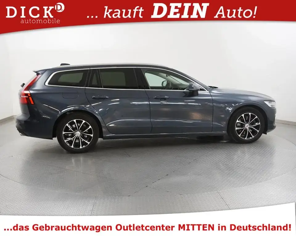 Main__Slider__Photo:Volvo V60 B3 7G-DCT Core >NAVI+SHZ+H&K+LED+TEMP+VIRTU+ 02/2022-1