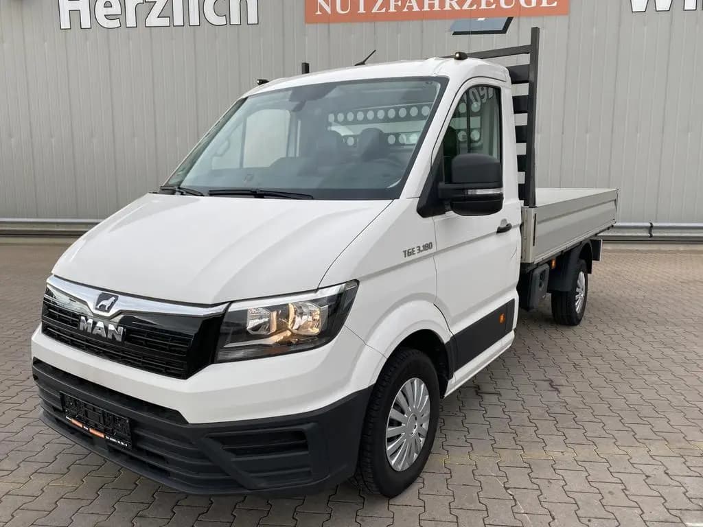 Main__Slider__Photo:MAN TGE 3.180 | 3x Sitze*Navi*AHK*DAB*Klimaanlage 06/2022-0