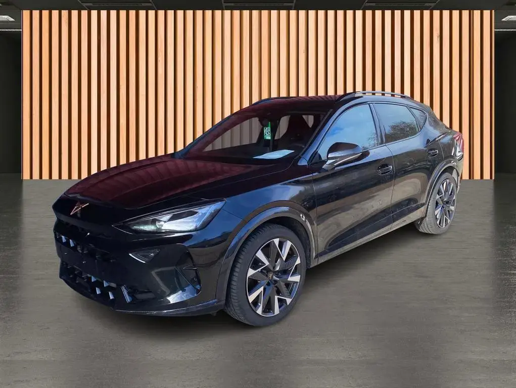Main__Slider__Photo:Cupra Formentor VZ 2.0 TSI DSG 4Drive*Matrix*Pano* 03/2025-1