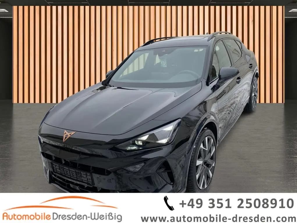 Main__Slider__Photo:Cupra Formentor VZ 2.0 TSI DSG 4Drive*Matrix*Pano* 05/2025-0