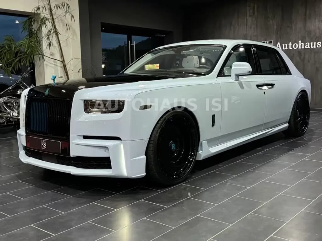 Main__Slider__Photo:Rolls-Royce Phantom TWO-TONE, NOVITEC SPOFEC VIP,4SEATS,,24" 10/2023-0