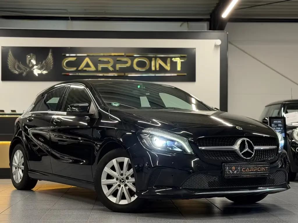 Main__Slider__Photo:Mercedes-Benz A 180 BlueEfficiency /LED/SHZ/T-Leder/Navi/BT 10/2017-0