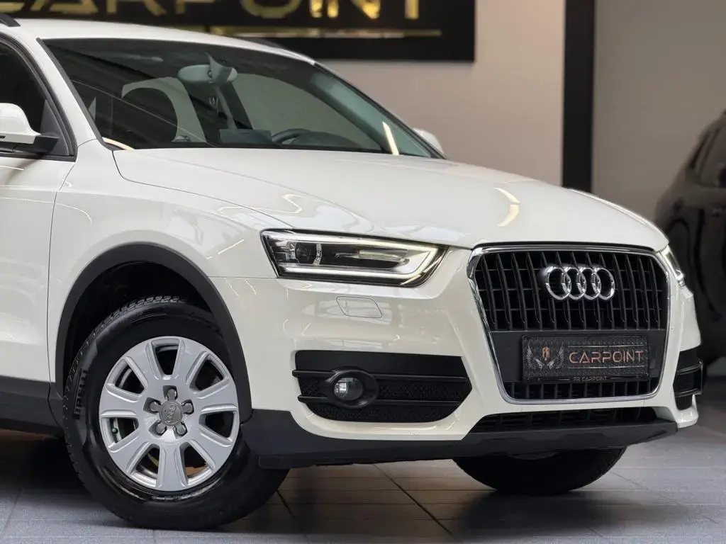 Main__Slider__Photo:Audi Q3 2.0 TDI Quattro/Xenon/LED/Navi/BT/SHZ/ 02/2013-1