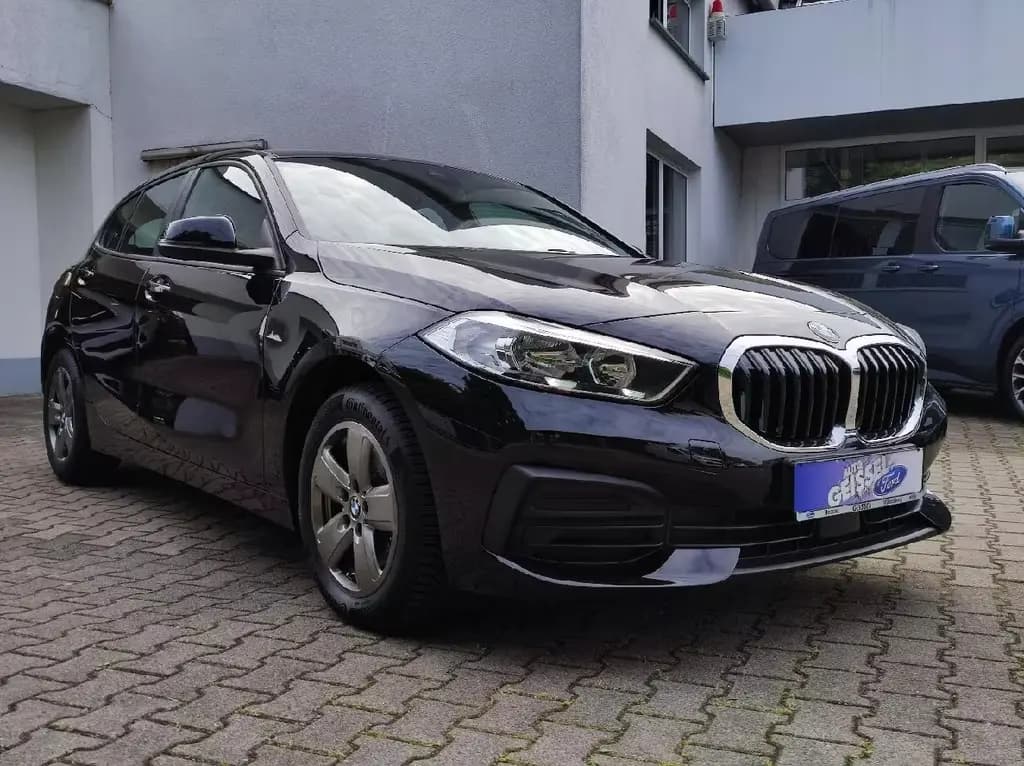 Main__Slider__Photo:BMW 118 i Limousine Advantage KLIMA NAVI Sitzhzg. PD 02/2020-0