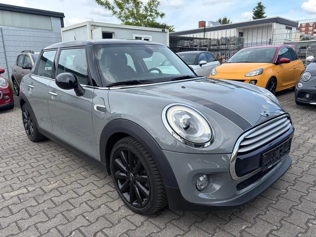 Main__Slider__Photo:MINI Cooper Navi/Klima/Shz./LED/Bluetooth/4-türig 04/2015-0