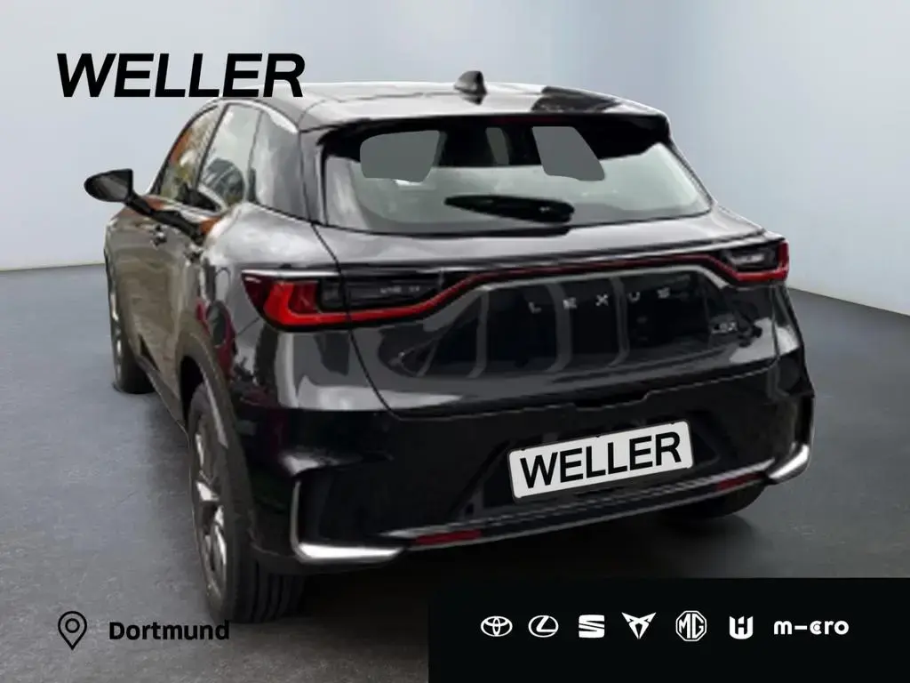 Main__Slider__Photo:Lexus LBX 1,5 l, 136 PS CVT 4x2 5-Türer ELEGANT BLACK null-1