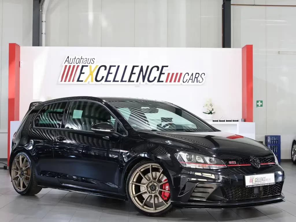 Main__Slider__Photo:Volkswagen Golf GTI VII 2.0 TSI CLUBSPORT / VIELE EXTRAS / 08/2016-0