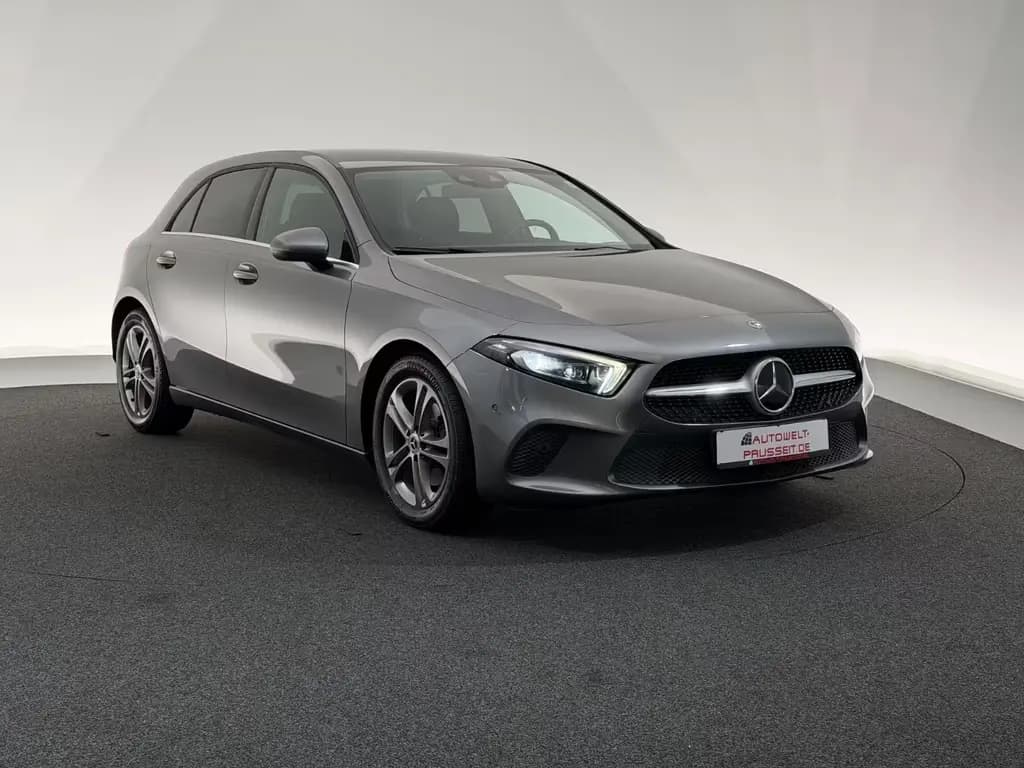 Main__Slider__Photo:Mercedes-Benz A 220 4Ma.*MULTIBEAM LED*ACC-R.KAM-MEMORY-TOT.W 05/2019-0