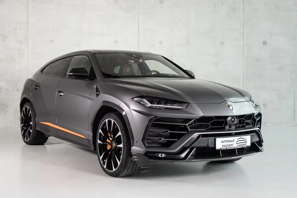 Main__Slider__Photo:Lamborghini Urus V8 Panorama Full Carbon Akrapovic 01/2021-0