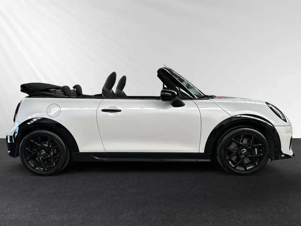 Main__Slider__Photo:MINI Cooper C Cabrio JCWTrim|Head-Up|Harman/Kardon 04/2025-1
