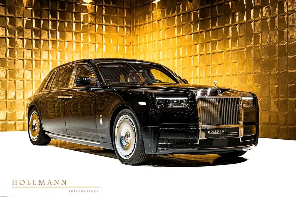 Main__Slider__Photo:Rolls-Royce Phantom EWB +Shooting Star+Bespoke+ null-0