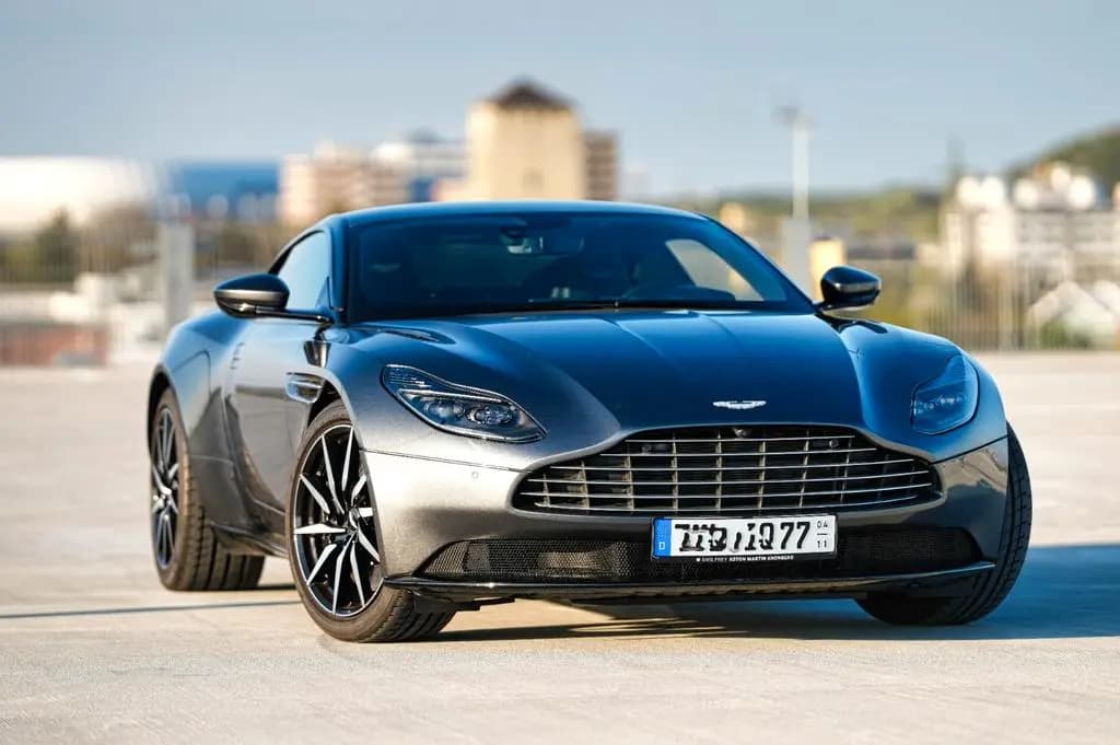 Main__Slider__Photo:Aston Martin DB11 4.0 V8 Neuzustand, Aston Garantie 09/2020-0
