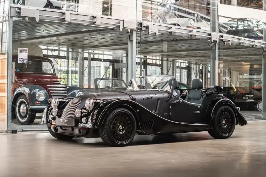 Main__Slider__Photo:Morgan Plus 6 Plus Six - A/C - SHZ - Two Tone Lack 01/2021-0