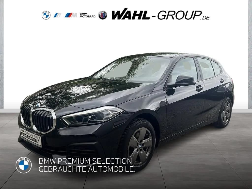 Main__Slider__Photo:BMW 118 d Advantage LiveCockpit Prof Sport LED PDC SH 04/2023-0