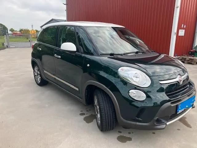 Main__Slider__Photo:Fiat 500L Urban 1.4 T-JET 16V Urban Edition Urban... 04/2015-0