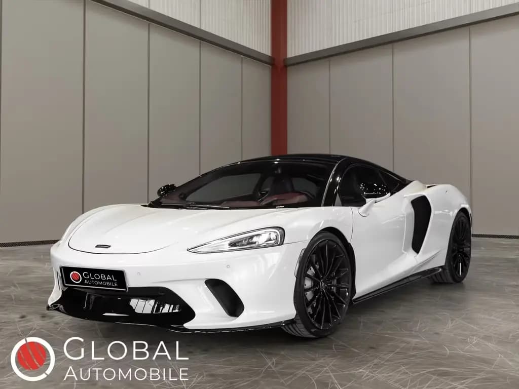 Main__Slider__Photo:McLaren GT °B&W°KAM°PANO°KEY°LED° 02/2024-0