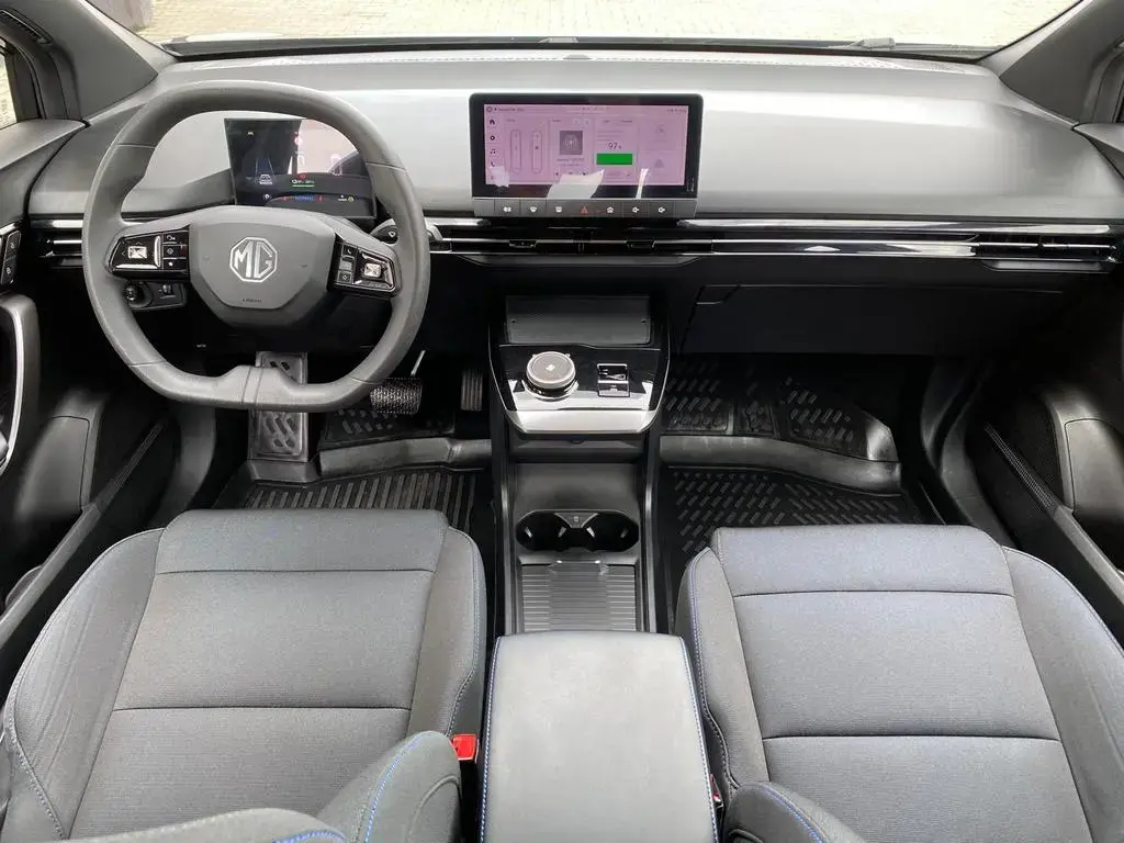 Main__Slider__Photo:MG Other 4 Standard/Navi/51KW Batterie/Led/ 12/2022-1