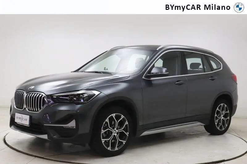 Main__Slider__Photo:BMW X1 18 d xLine sDrive Steptronic 10/2020-0