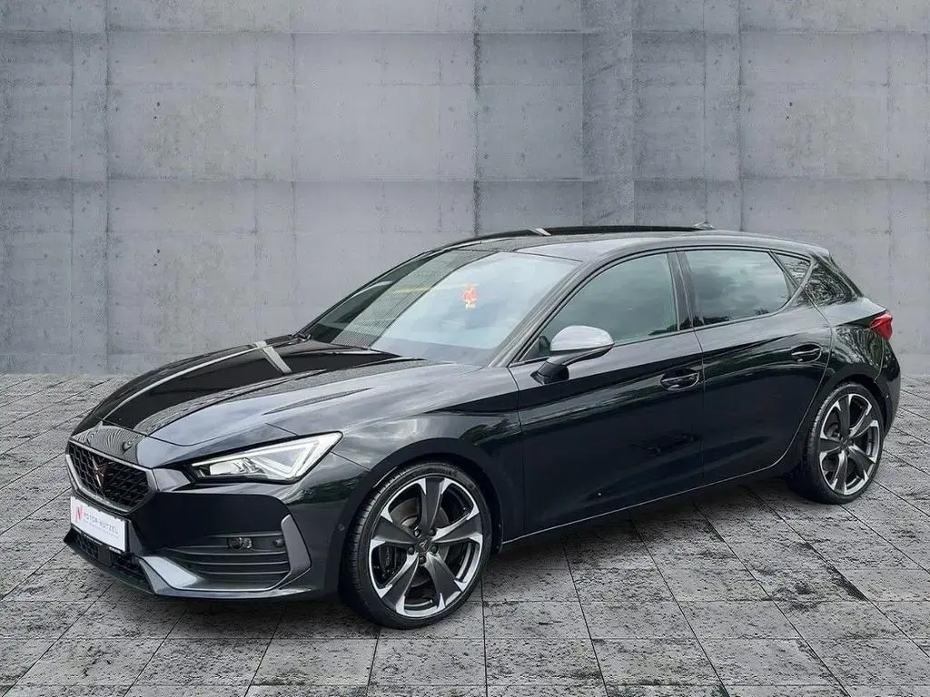 Main__Slider__Photo:Cupra Leon VZ 2.0 TSI DSG LED+NAVI+APP+ACC+DCC+SHZ+19" 07/2023-1