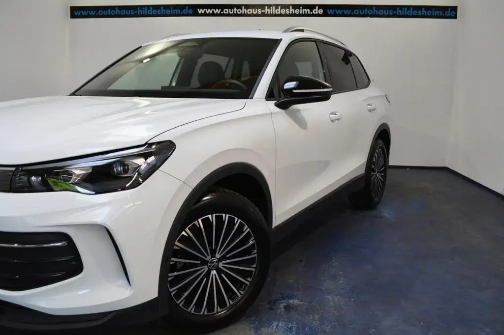 Main__Slider__Photo:Volkswagen Tiguan GOAL 1.5l eTSI OPF, DSG, Matrix-LED, AHK, 07/2025-1