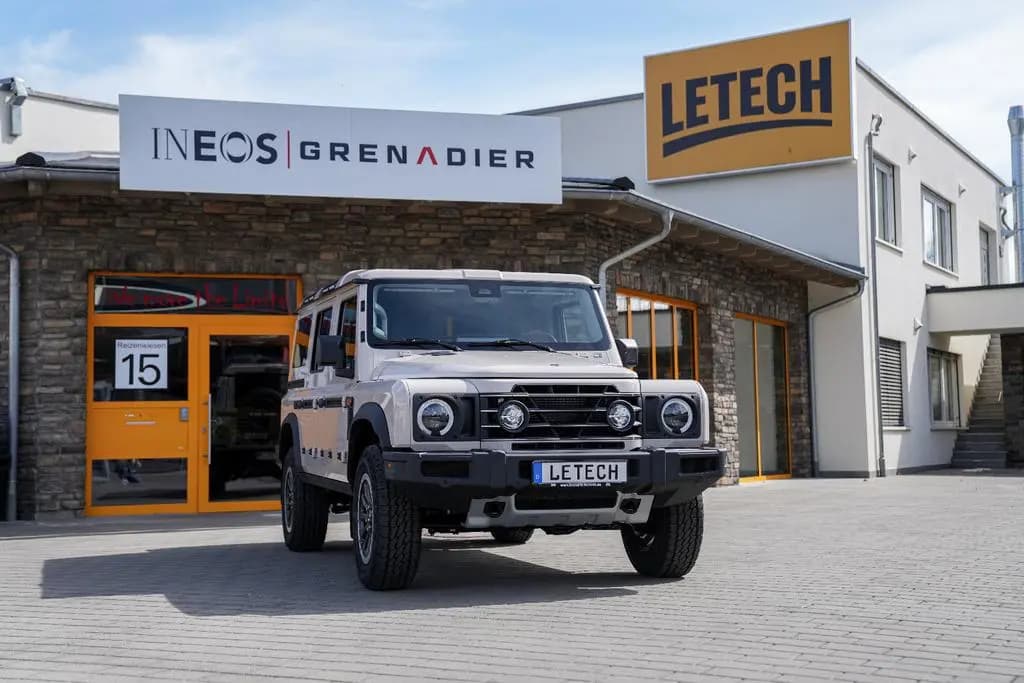 Main__Slider__Photo:INEOS Grenadier 3.0L Benziner Fieldmaster Edition MY26 null-0