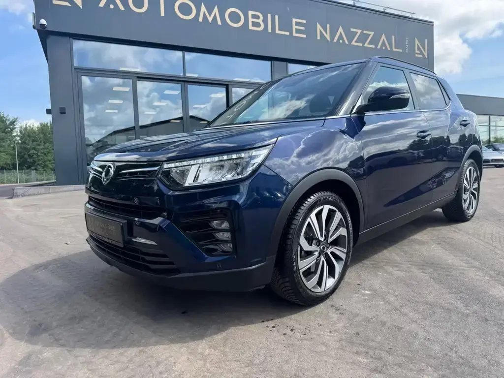 Main__Slider__Photo:Ssangyong Tivoli 1.5 T-GDi SAPHIRE*LED*NAVI*R-KAMERA* 08/2021-1