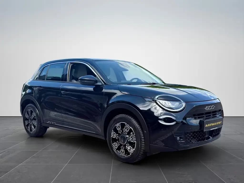Main__Slider__Photo:Fiat 600 Hybrid**1.Hand**Carplay**R.Kamera** 11/2024-0