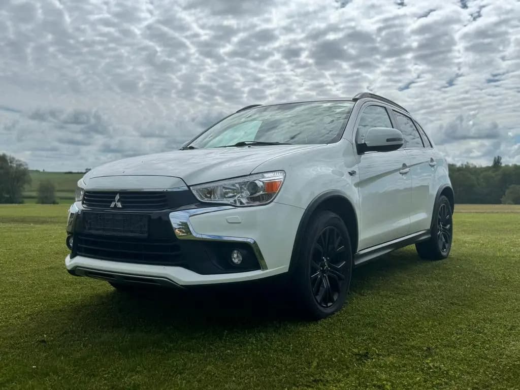 Main__Slider__Photo:Mitsubishi ASX Diamant Edition+ 4WD 01/2017-0