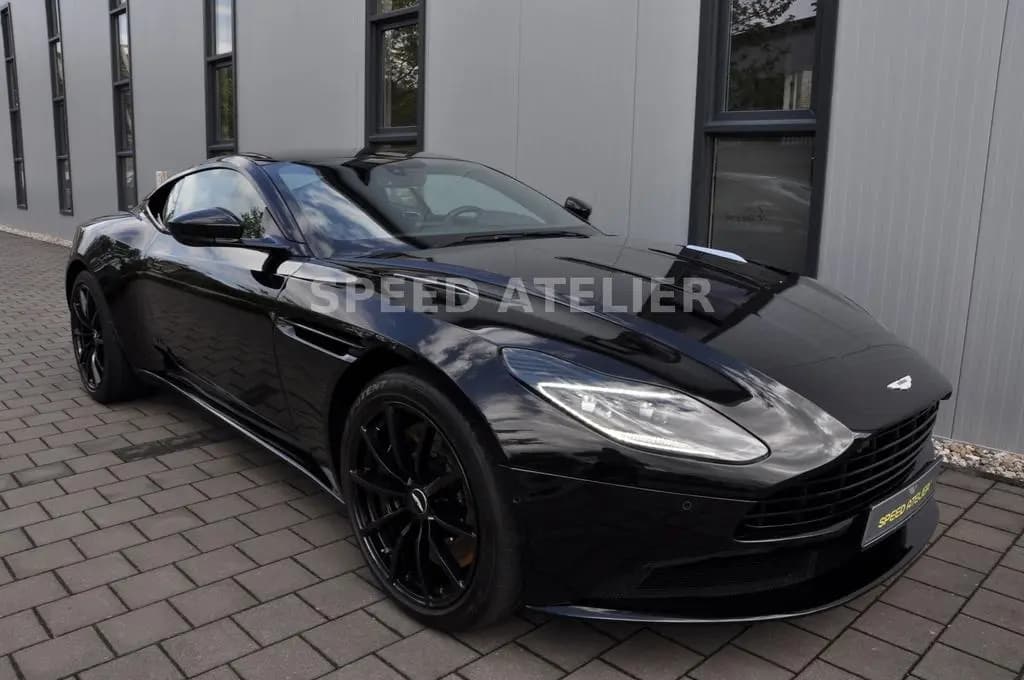 Main__Slider__Photo:Aston Martin DB11 5.2 V12 AMR*TECHNOLOGY PACK*BLACK PACK 11/2020-0