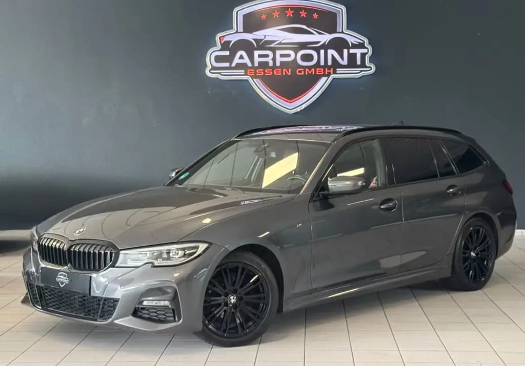 Main__Slider__Photo:BMW 320 d xDrive Touring M Sport Auto 09/2021-0