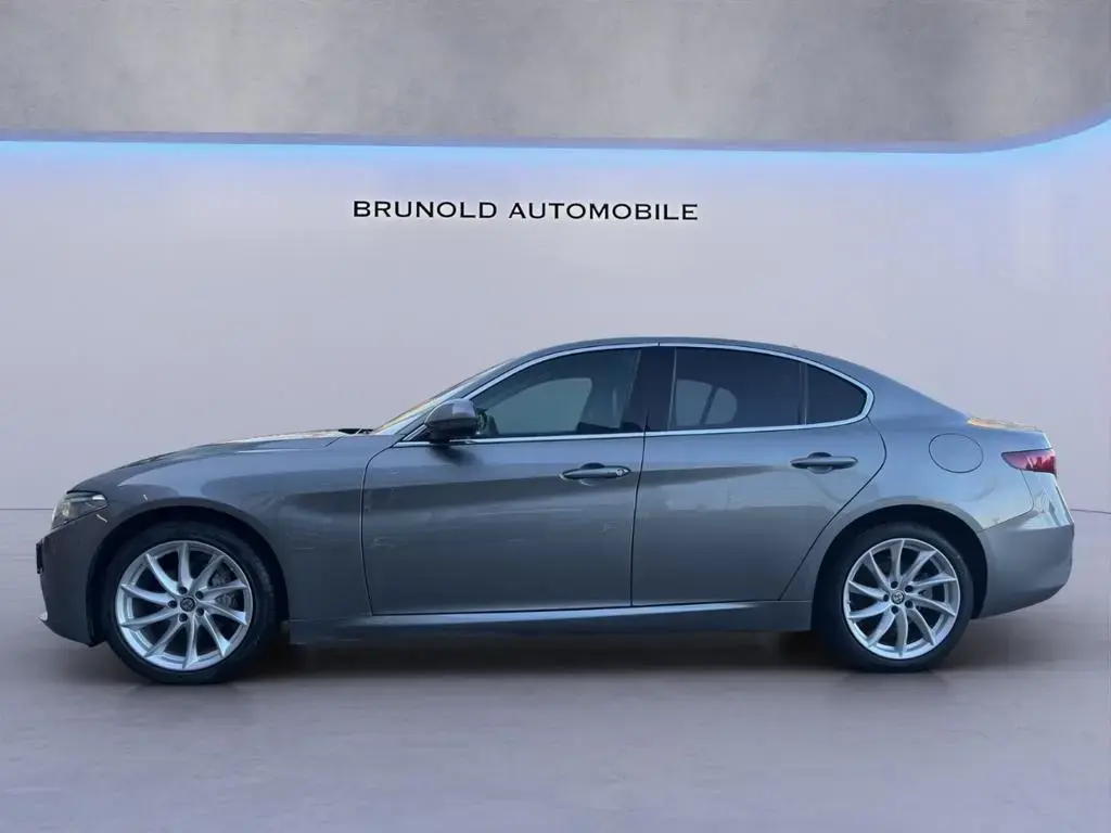 Main__Slider__Photo:Alfa Romeo Giulia Serie 0 MY19 Super 2.0 Turbo 16V 147kW (2 07/2020-1