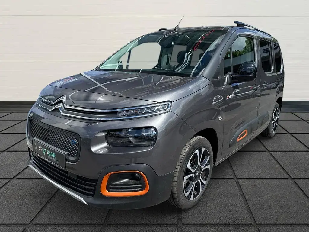 Main__Slider__Photo:Citroën ë-Berlingo e-Berlingo 136 M Shine XTR Kamera Head-Up SHZ Gl 04/2023-1