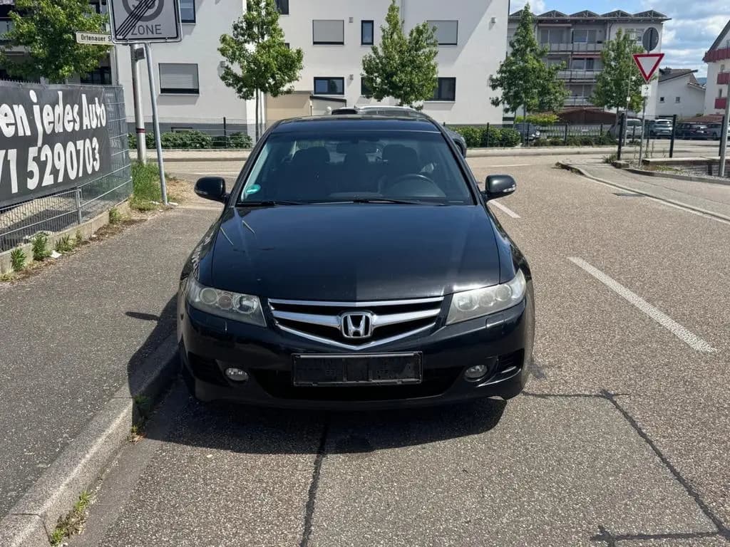 Main__Slider__Photo:Honda Accord Lim. 2.0 Executive TÜV Neu / Schiebedach 03/2007-0