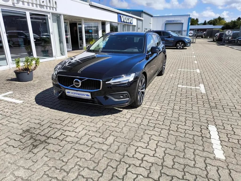 Main__Slider__Photo:Volvo V60 B4 Benzin ACC BLIS Frontscheibenhzg 11/2024-0