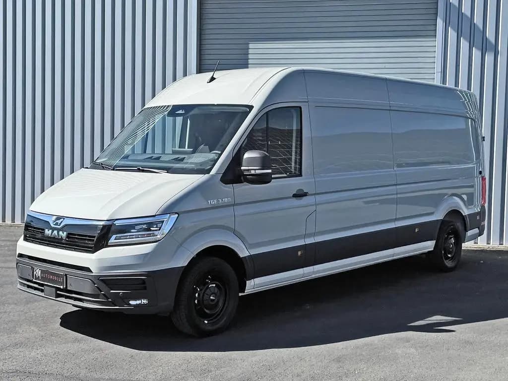 Main__Slider__Photo:MAN TGE 3.180 L4H3 Kasten STANDHZ ACC LED SITZHZ 04/2026-0
