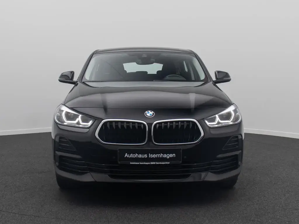 Main__Slider__Photo:BMW X2 sD18i GeschwindigReg ParkAss DAB Navi Lordos 03/2023-1