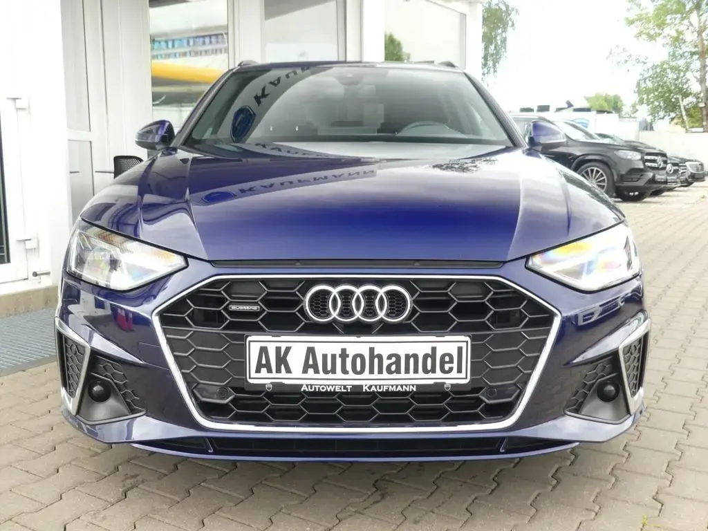 Main__Slider__Photo:Audi A4 Avant 45TFSI Quattro S-Line LED Pano Kam. App 09/2020-1